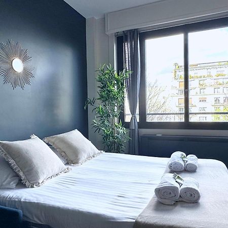 Stylish Apartment With A Balcony In Paris Exterior foto